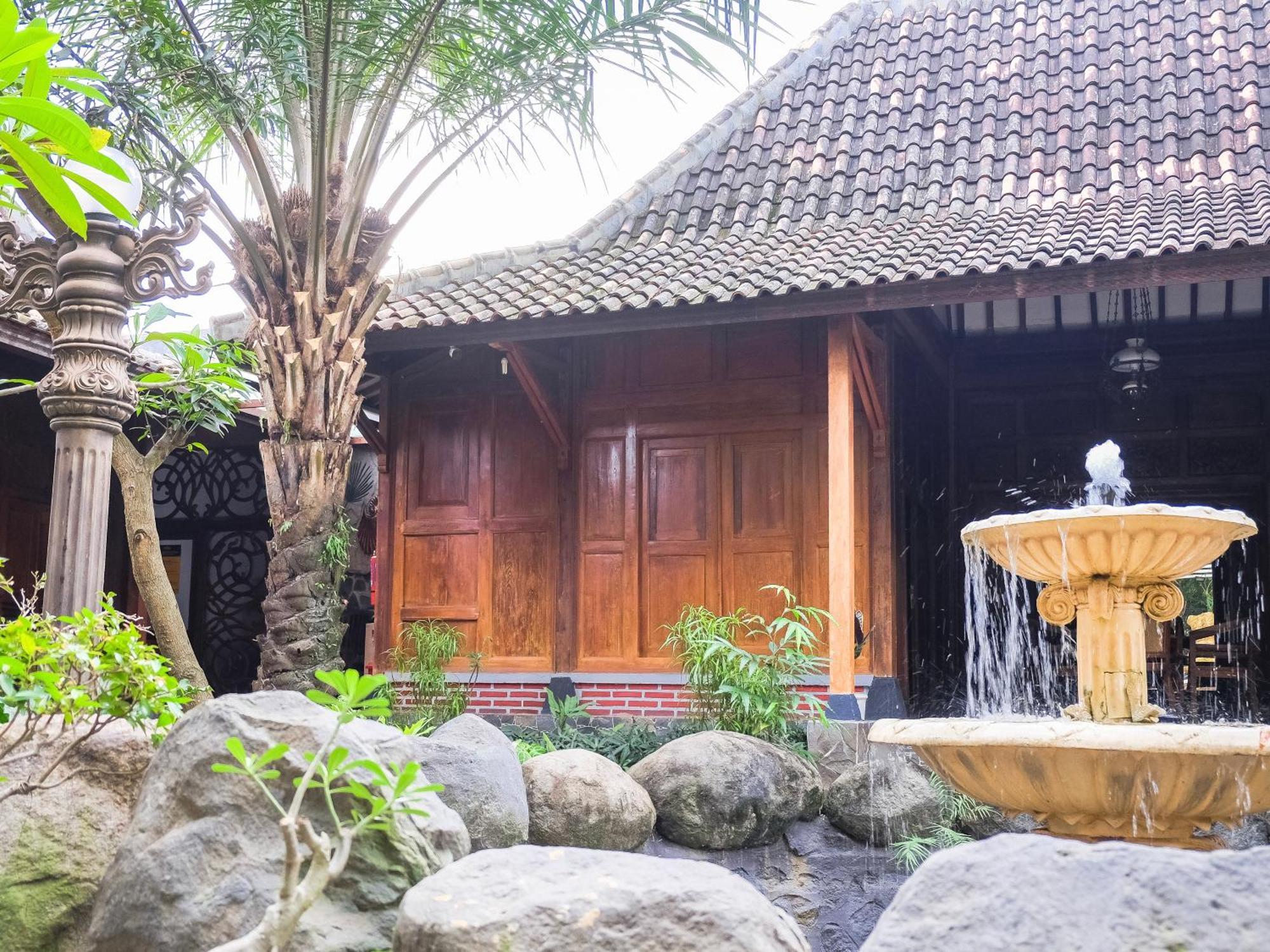 Pendhapa Art Space - Pas Limasan Homestay Prawirotaman 외부 사진